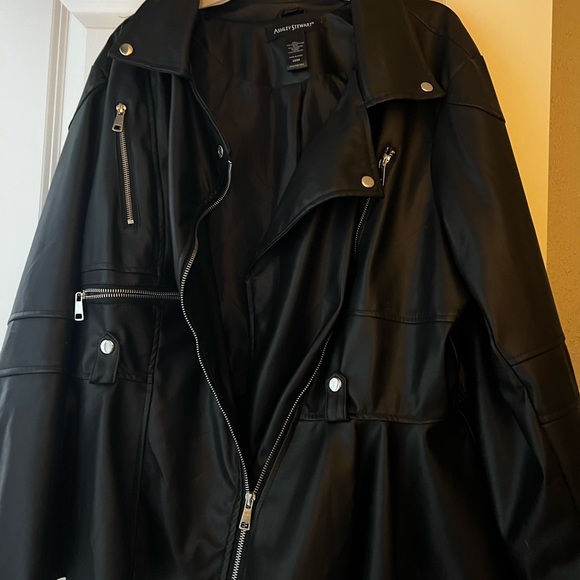 Faux leather jacket - Picture 3 of 4